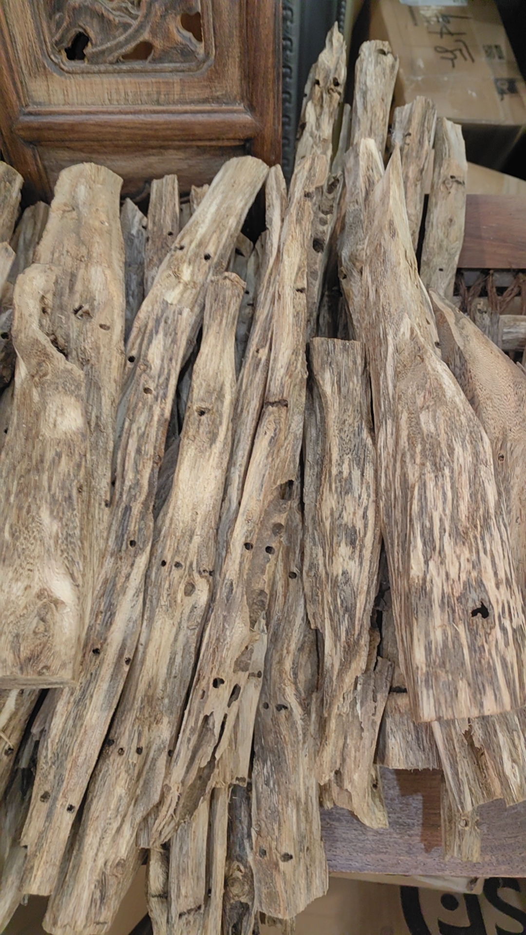 沉香原材条和长段香材